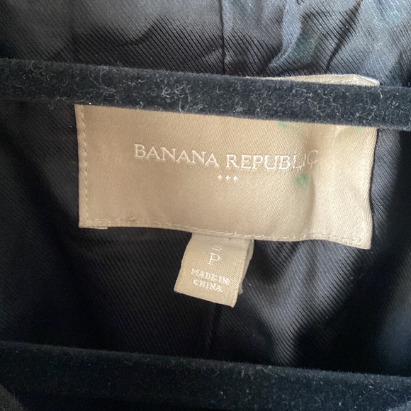 Women’s Banana Republic black coat - Picture 3 of 4
